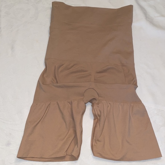 Excellent condition high waisted spanks in the morning in tan Maxximum support - Picture 2 of 5